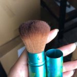 Cọ má hồng hộp thiếc có nắp đậy tiện lợi Tmark (kiện 500 cái)